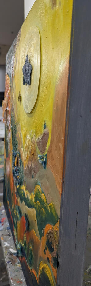 A close-up of the right side of Cosmic and Warping to the Dark Star's Whims. Mostly there to show the 3-dimensionality.